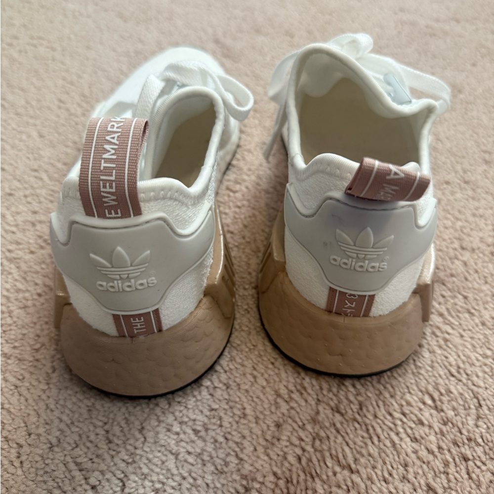 Adidas Women's Cream Sneakers